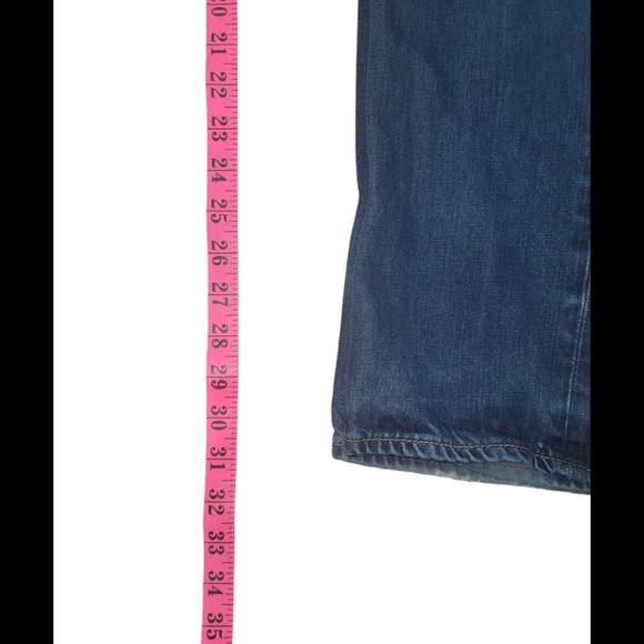 (M) Guess Medium Wash Jeans (Men) - Picture 8 of 10